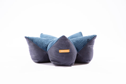 Calming Cuddle Pet Bed (Ultra Soft & Cozy)