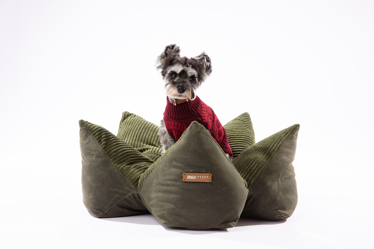 Calming Cuddle Pet Bed (Ultra Soft & Cozy)